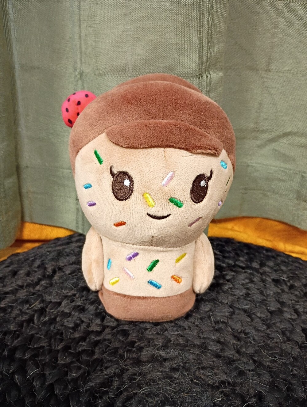 2024 Moriah Elizabeth Mini 6" Dessert Plush Series 2 Cuepy Human Cupcake